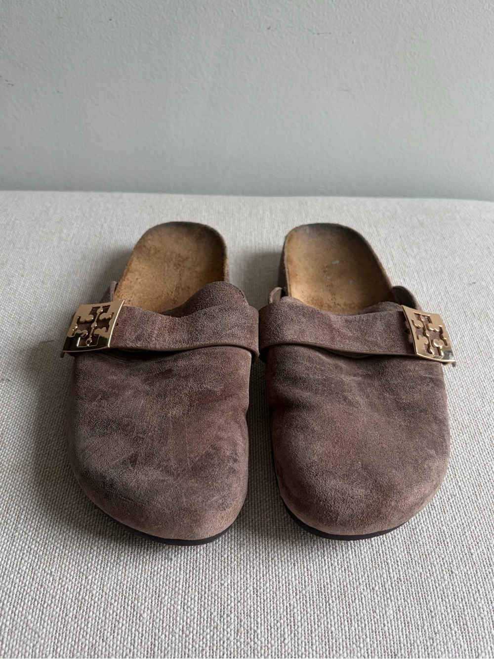 TORY BURCH Mellow Brown Gold Suede Mule Size 7 - Picture 7 of 8